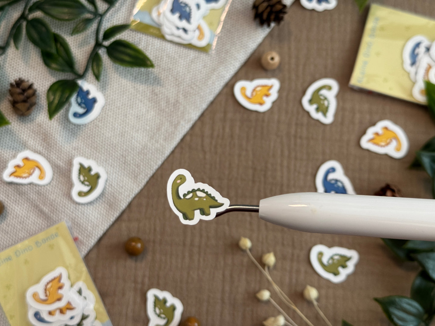 Kleine Dino Bande- Süßer Vinyl Sticker Matt