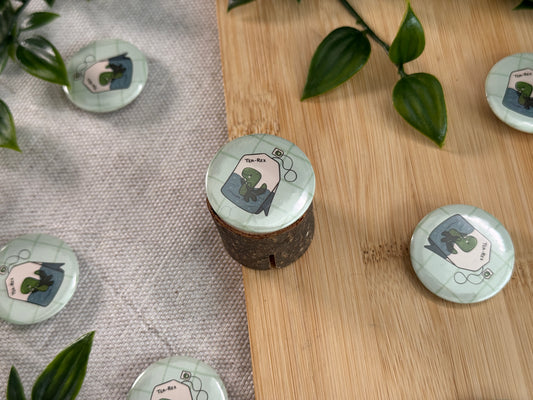 Tea-Rex Button Größe M